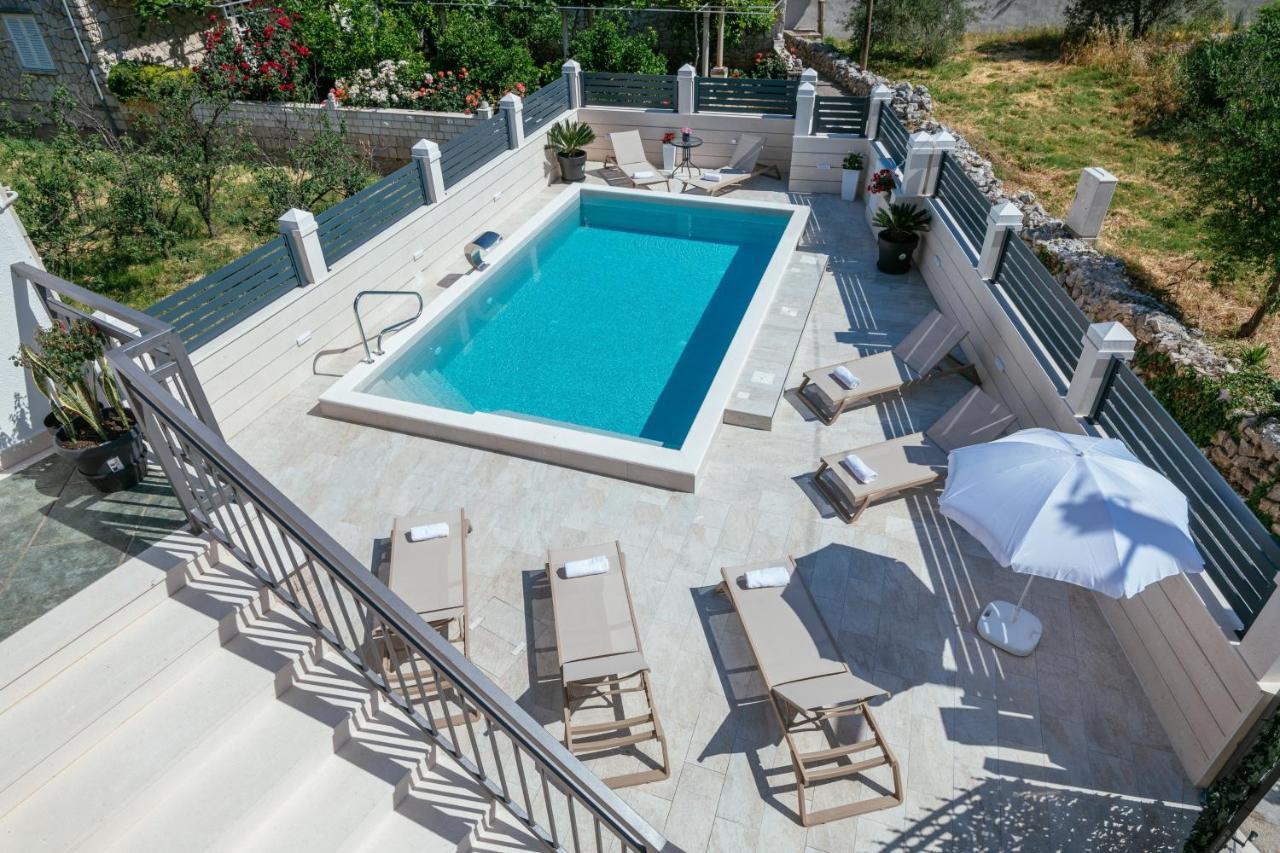 Apartments Dubelj Komolac Экстерьер фото