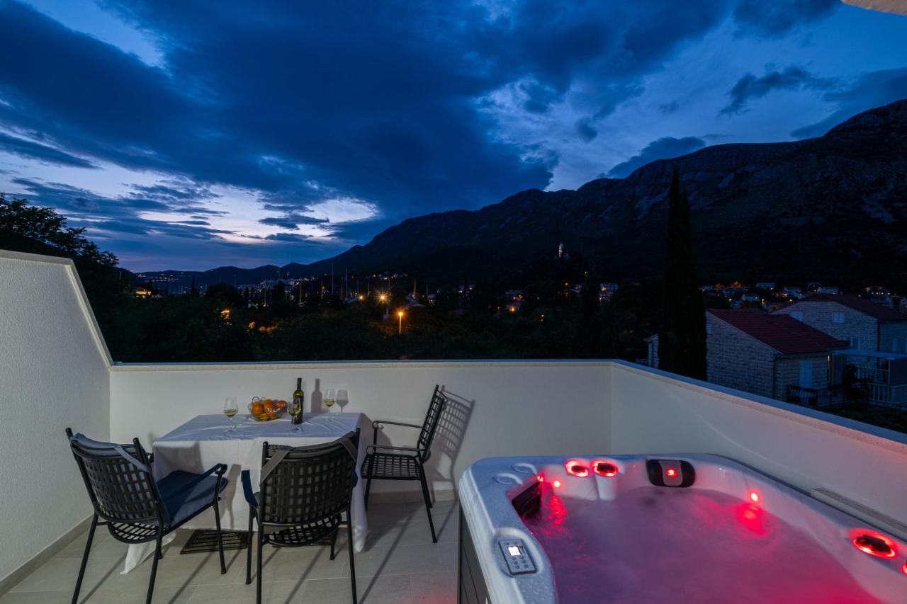 Apartments Dubelj Komolac Экстерьер фото
