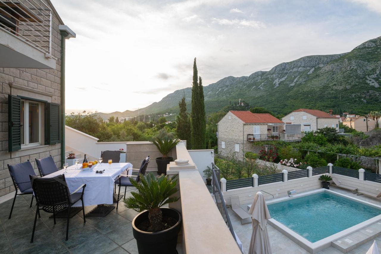Apartments Dubelj Komolac Экстерьер фото