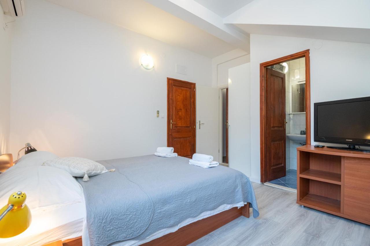 Apartments Dubelj Komolac Экстерьер фото