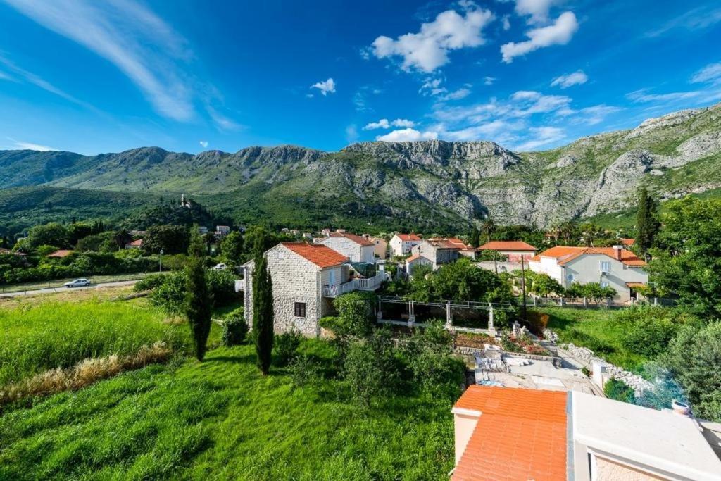 Apartments Dubelj Komolac Экстерьер фото