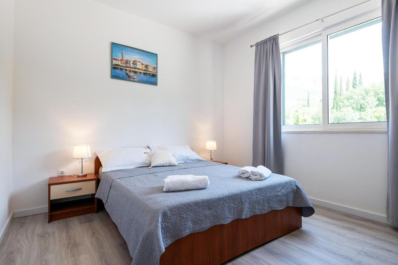 Apartments Dubelj Komolac Экстерьер фото