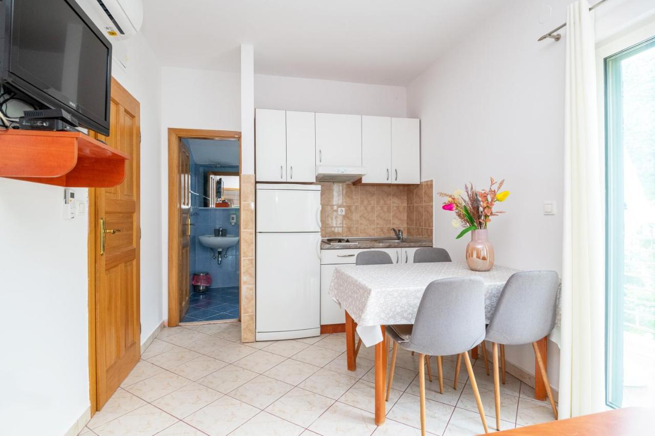 Apartments Dubelj Komolac Экстерьер фото