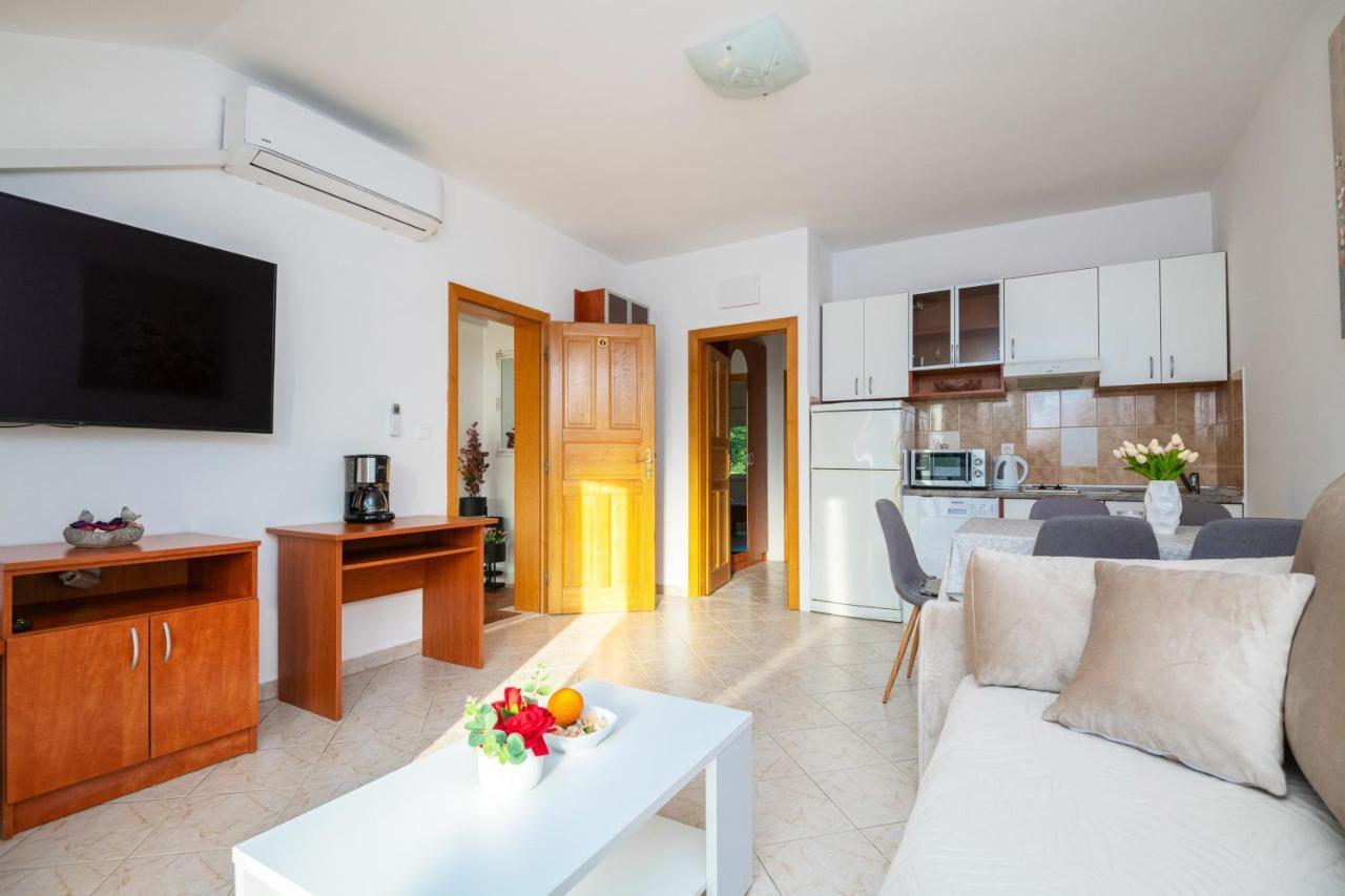 Apartments Dubelj Komolac Экстерьер фото