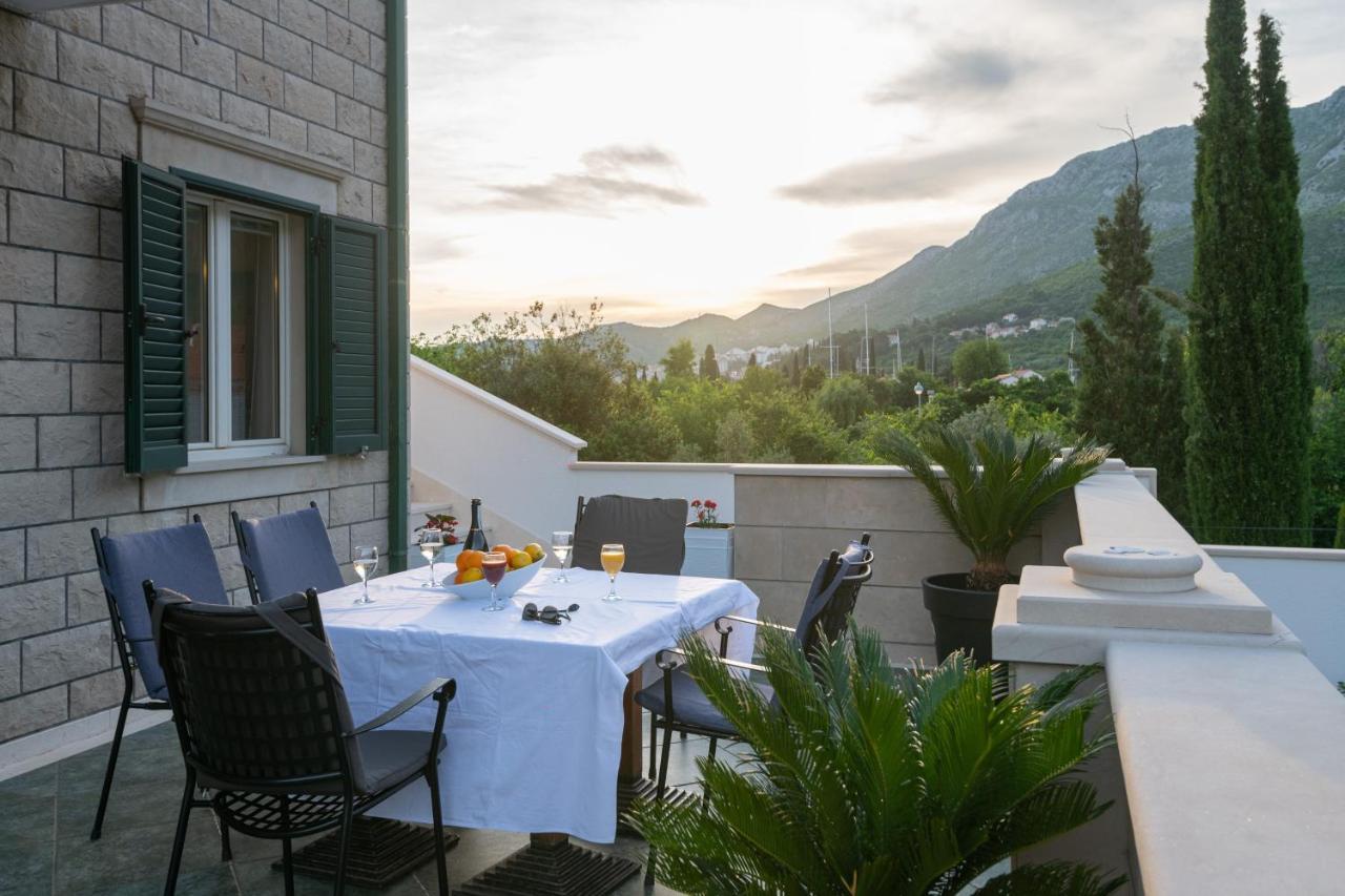 Apartments Dubelj Komolac Экстерьер фото