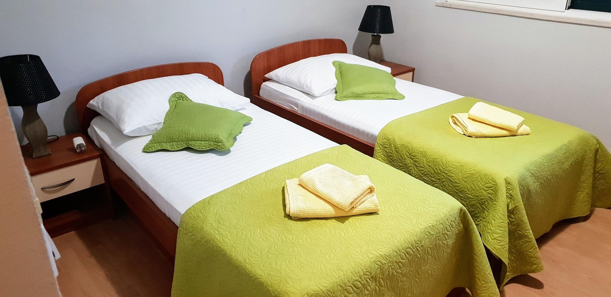 Apartments Dubelj Komolac Экстерьер фото