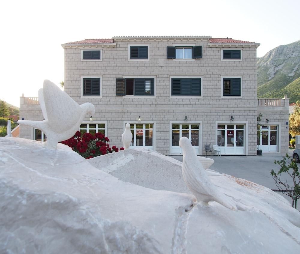 Apartments Dubelj Komolac Экстерьер фото