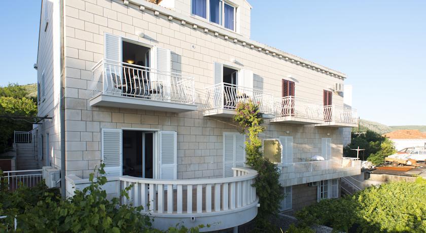 Apartments Dubelj Komolac Экстерьер фото